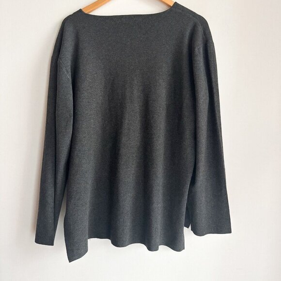 Splendid  V Neck Grey Knit Top L - Picture 5 of 5